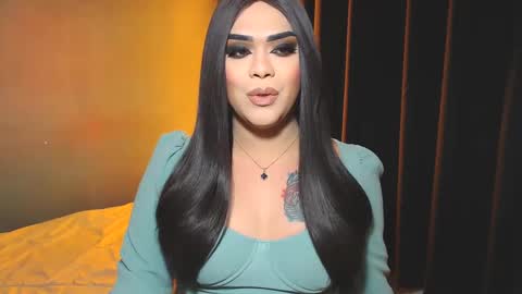 Snapshot of suckablecockoffreya chatting on 12-26-24, 08:39 JADE ELYSE online show from 12-26-24, 08:39