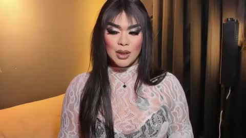 Snapshot of suckablecockoffreya chatting on 09-19-25, 05:46 JADE ELYSE online show from 09-19-25, 05:46