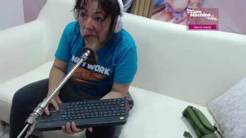 Sucky  online show from 06-05-26, 12:11