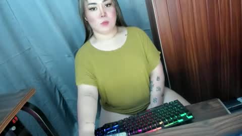 Millany online show from 04-16-26, 03:07