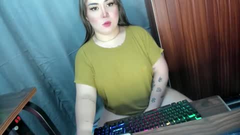 Millany online show from 04-25-26, 03:31