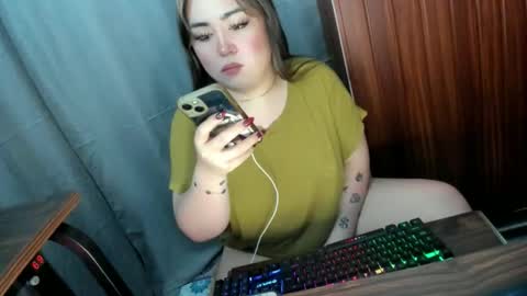 Millany online show from 04-28-26, 03:33