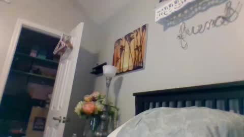 Snapshot of suckurclit40 chatting on 09-28-25, 04:18 suckurclit40 online show from 09-28-25, 04:18