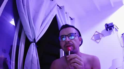 Snapshot of sugar1014 chatting on 02-27-25, 02:10 sugar1014 online show from 02-27-25, 02:10