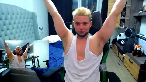 Snapshot of sugar_baby_twunk chatting on 11-08-25, 09:02 sugar_baby_twunk online show from 11-08-25, 09:02