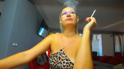 Snapshot of sugar_mayy chatting on 11-03-25, 09:21 May online show from 11-03-25, 09:21