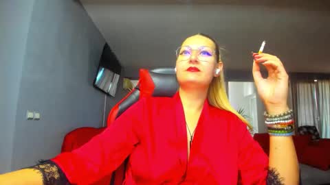 Snapshot of sugar_mayy chatting on 11-21-25, 09:19 May online show from 11-21-25, 09:19