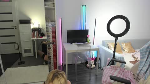 Kinga online show from 01-18-25, 11:00