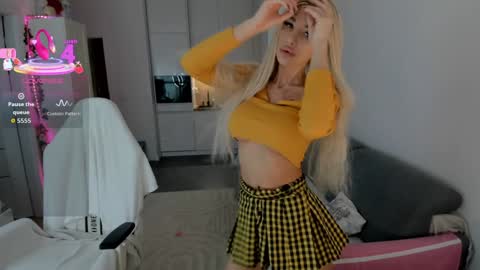 Kinga online show from 10-27-25, 05:55