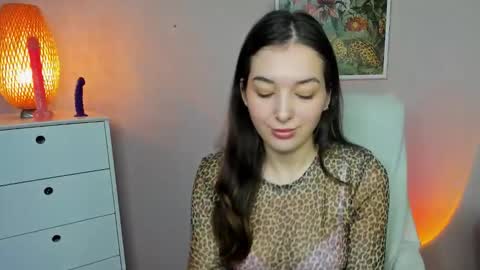 Megan online show from 11-25-25, 07:52