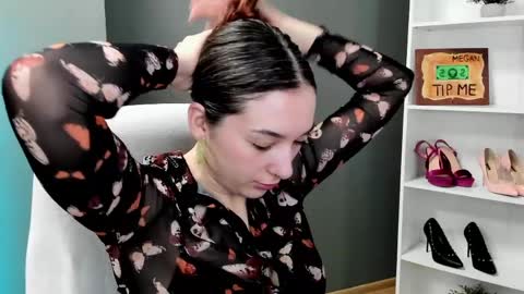 Megan online show from 05-25-26, 07:36