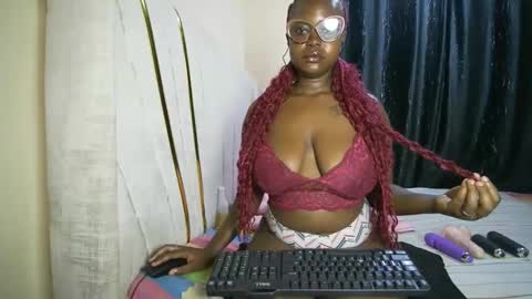 Snapshot of sugara_spicexo chatting on 03-19-26, 03:43 Ss online show from 03-19-26, 03:43