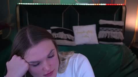 Snapshot of sugarbutty chatting on 11-05-25, 08:36 Kate online show from 11-05-25, 08:36