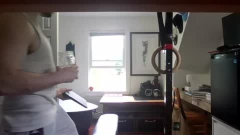 Sugar online show from 06-25-26, 10:47