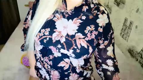 sugarkissx online show from 11-11-25, 09:15