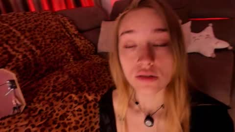 sugarskye online show from 12-05-25, 07:43