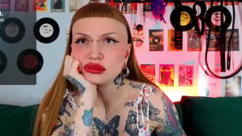 Snapshot of sugarsoot chatting on 06-03-26, 02:33 sugarsoot online show from 06-03-26, 02:33