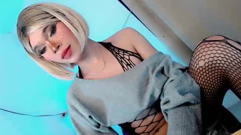LoveSugar online show from 06-11-26, 01:42