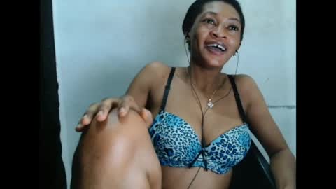 Snapshot of sugarxpussy chatting on 04-19-26, 06:10 sugarxpussy online show from 04-19-26, 06:10