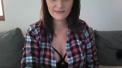 SugarYas online show from 12-14-24, 10:34