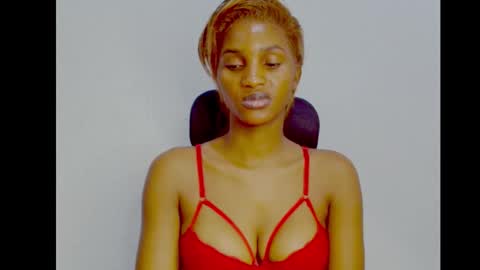 Snapshot of sugax_cuntwetxx chatting on 09-16-25, 06:09 Ivy online show from 09-16-25, 06:09