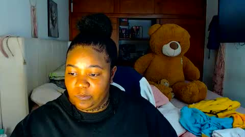 Snapshot of suggarbaby1 chatting on 01-06-26, 06:28 Cami Back in 2 hours online show from 01-06-26, 06:28