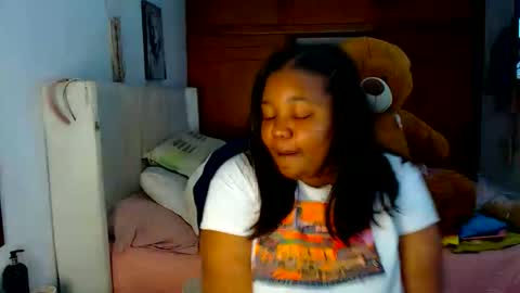 Snapshot of suggarbaby1 chatting on 02-19-26, 04:19 Cami Back in 2 hours online show from 02-19-26, 04:19