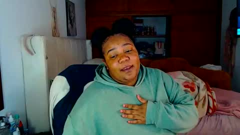 Snapshot of suggarbaby1 chatting on 03-29-26, 11:49 Cami Back in 2 hours online show from 03-29-26, 11:49