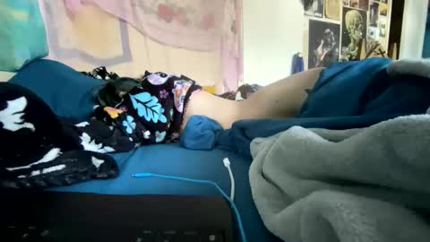 Snapshot of suki_six2 chatting on 05-03-26, 04:13 Suki online show from 05-03-26, 04:13