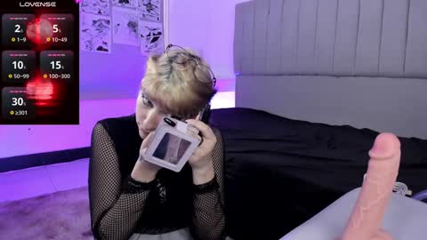 Snapshot of sukifuyu__ chatting on 12-14-24, 12:44 online show from 12-14-24, 12:44