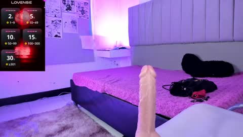 Snapshot of sukifuyu__ chatting on 12-16-24, 03:54 online show from 12-16-24, 03:54