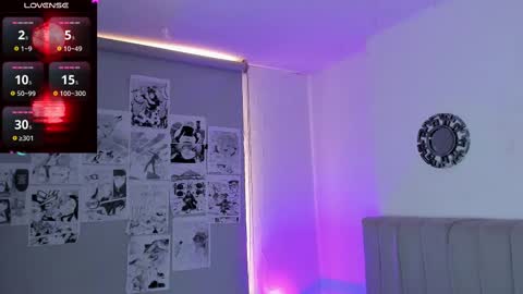 Snapshot of sukifuyu__ chatting on 02-17-25, 06:37 online show from 02-17-25, 06:37