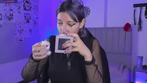 Snapshot of sukifuyu__ chatting on 03-07-25, 12:12 online show from 03-07-25, 12:12