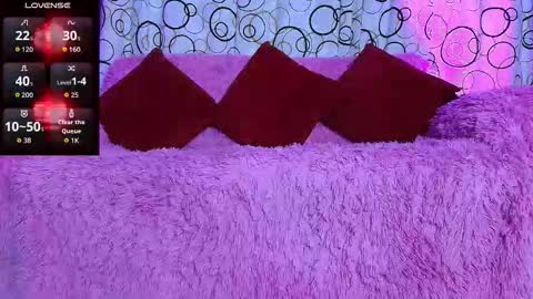 Snapshot of sukifuyu__ chatting on 09-23-25, 02:20 online show from 09-23-25, 02:20