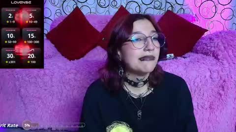 Snapshot of sukifuyu__ chatting on 10-14-25, 11:49 online show from 10-14-25, 11:49