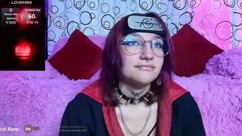 Snapshot of sukifuyu__ chatting on 10-17-25, 10:23 online show from 10-17-25, 10:23