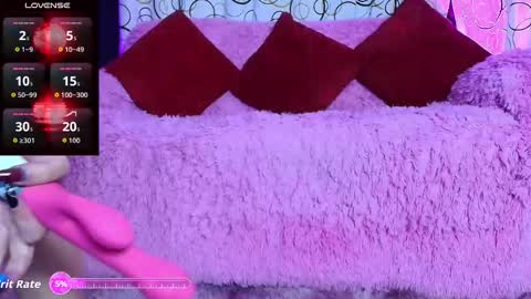 Snapshot of sukifuyu__ chatting on 10-28-25, 01:31 online show from 10-28-25, 01:31