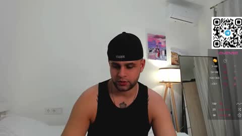 Snapshot of sulang chatting on 03-14-26, 11:21 Suleiman and Angie online show from 03-14-26, 11:21