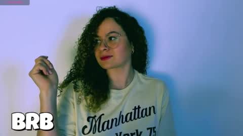 Snapshot of sultrysecrets_ chatting on 10-17-25, 06:54 Ann online show from 10-17-25, 06:54