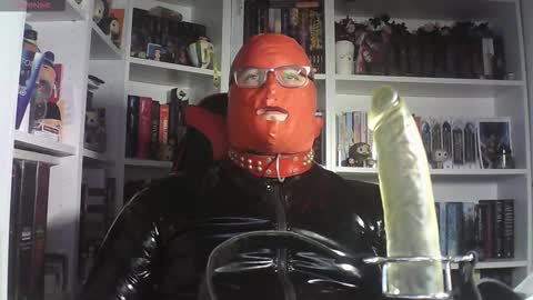 Sumisolatex online show from 10-14-25, 06:31