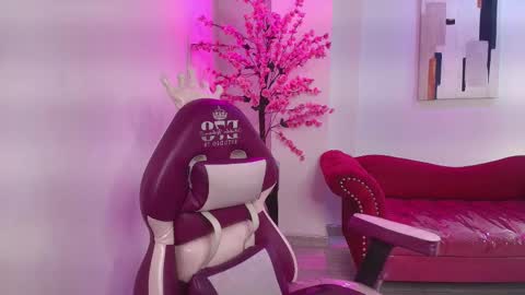 summer_miller online show from 11-30-25, 11:25