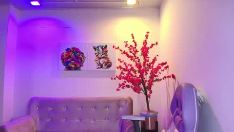 summer_miller online show from 04-28-26, 11:37