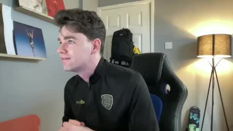 Summer Boy online show from 04-27-26, 05:33