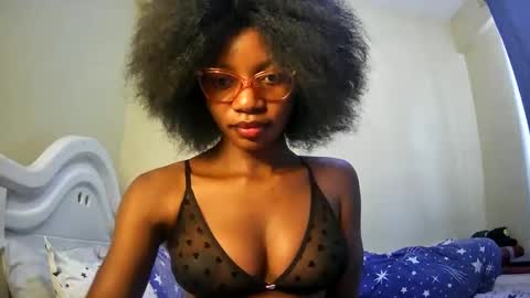 Snapshot of summerbuddy chatting on 02-26-25, 04:47 summerbuddy online show from 02-26-25, 04:47