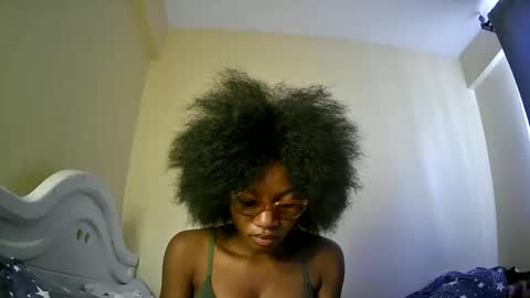 Snapshot of summerbuddy chatting on 02-27-25, 07:44 summerbuddy online show from 02-27-25, 07:44