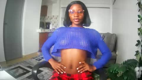 Snapshot of summerbuddy chatting on 09-21-25, 05:53 summerbuddy online show from 09-21-25, 05:53