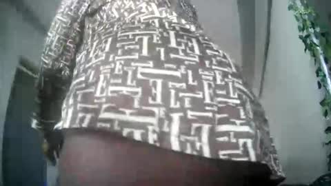 Snapshot of summerbuddy chatting on 11-07-25, 01:44 summerbuddy online show from 11-07-25, 01:44