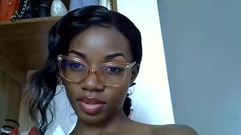 Snapshot of summerbuddy chatting on 12-16-25, 09:58 summerbuddy online show from 12-16-25, 09:58