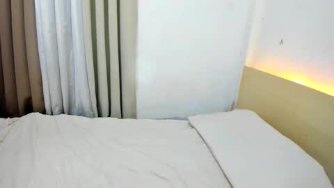 summersunshinex online show from 11-20-25, 06:40