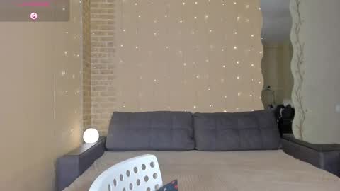 Snapshot of sun4ox chatting on 10-10-25, 03:16 Zoya online show from 10-10-25, 03:16